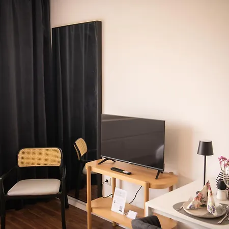 Strauss Near Bs-hauptbahnhof Appartamento Braunschweig